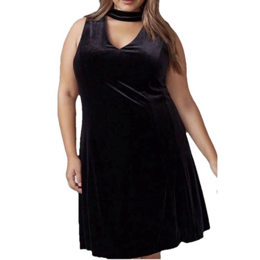 Lane Bryant Velvet Fit Flare Dress Womens 18/20 Black Choker Neck Sleeveless